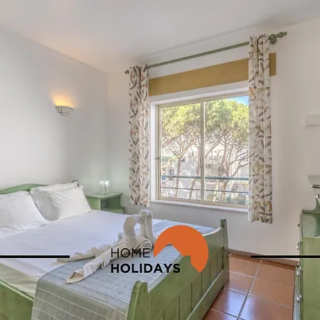 #348 Madaleno By Holidays