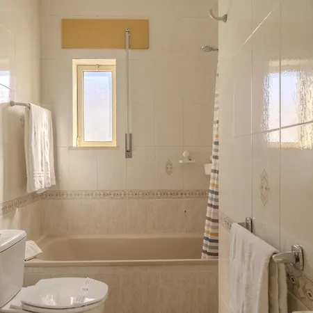 #348 Madaleno Cozy אולוס די אגווה
